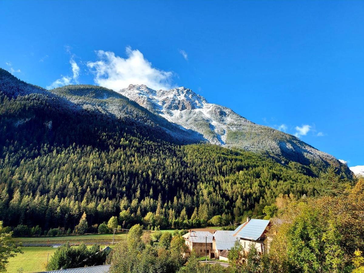 Hotel Restaurant Gites Les 5 Saisons Freissinieres Exteriér fotografie