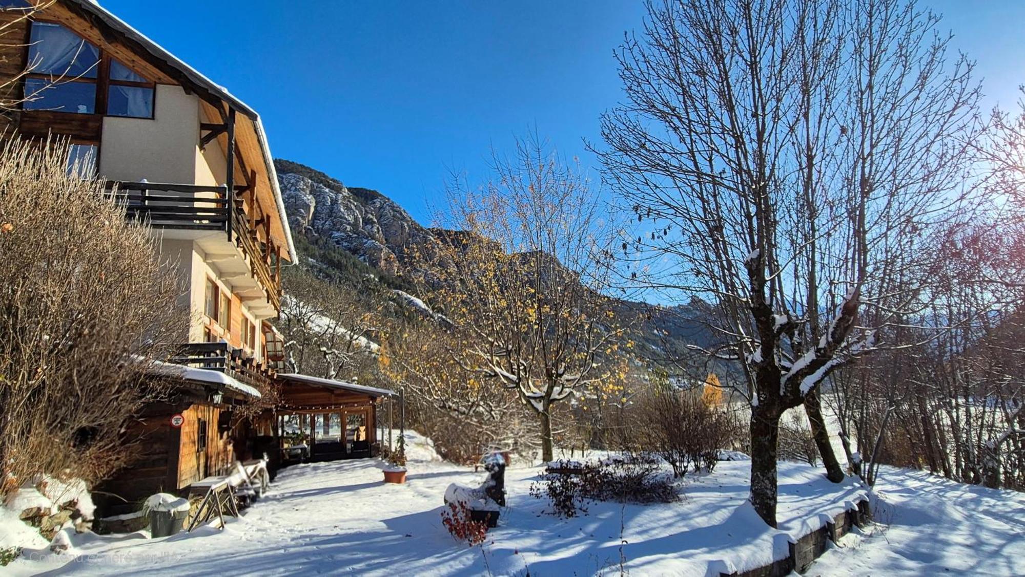 Hotel Restaurant Gites Les 5 Saisons Freissinieres Exteriér fotografie