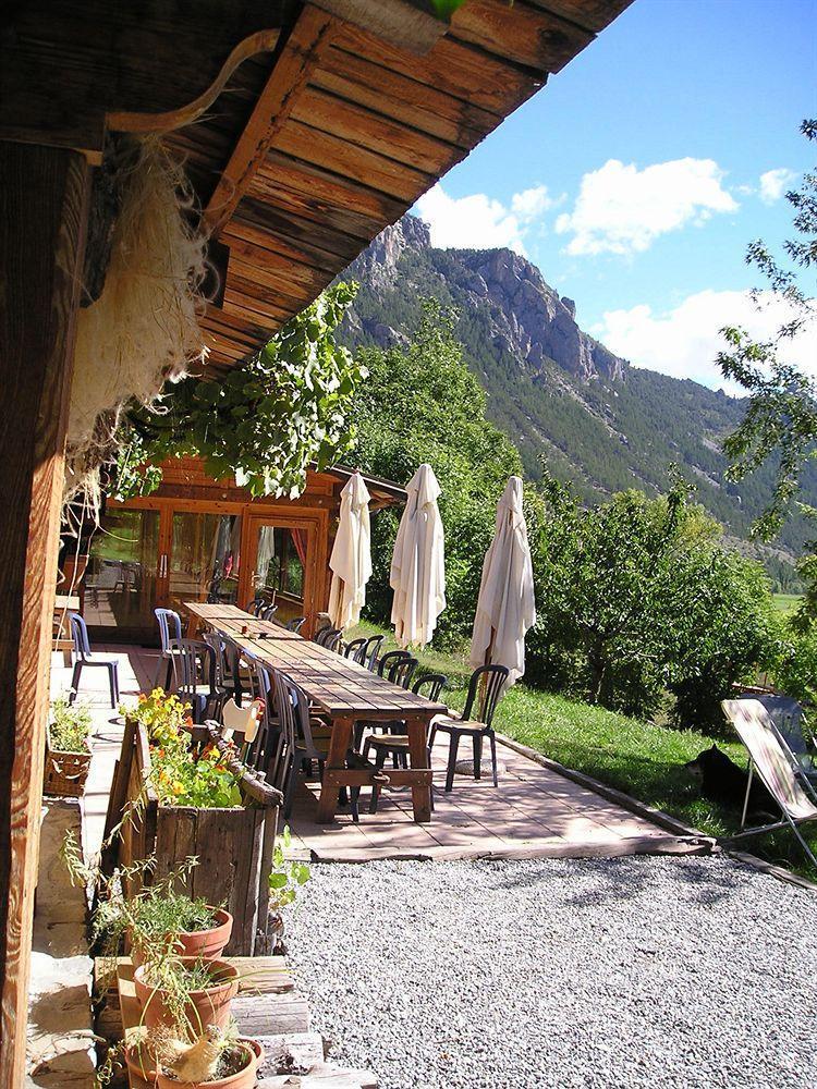Hotel Restaurant Gites Les 5 Saisons Freissinieres Exteriér fotografie